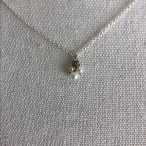 Delicate 3 Pearl Necklace